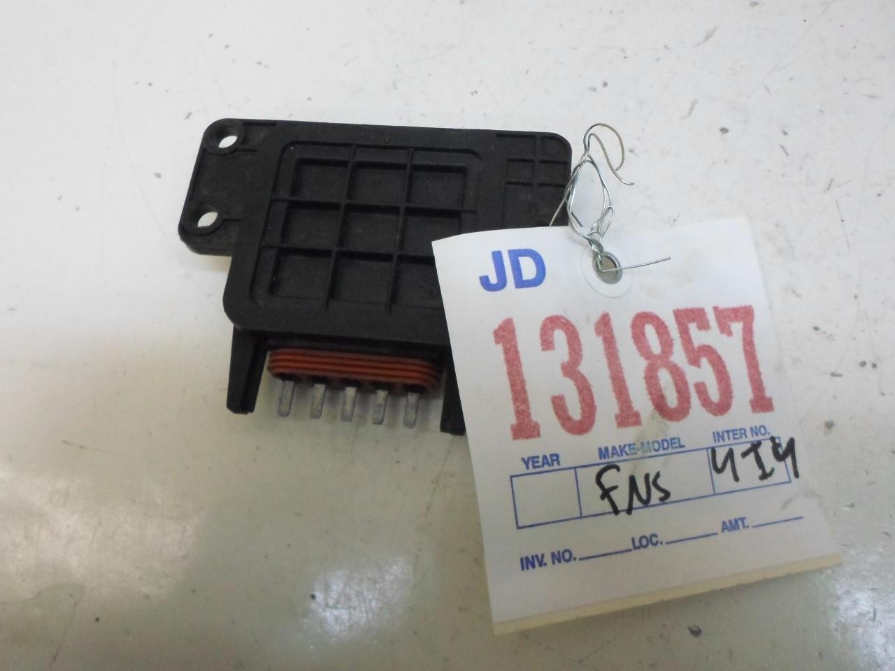 ELECTRONIC SPARK CONTROL MODULE GMC YUKON 1992 1993 1994 1995 16075521