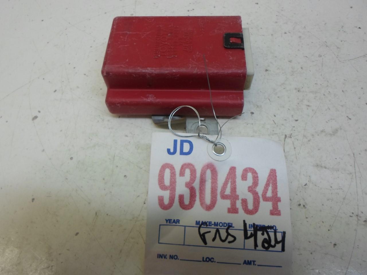 HEADLIGHT LEVELING CONTROL MODULE LEXUS LS400 1998 1999 2000 89960