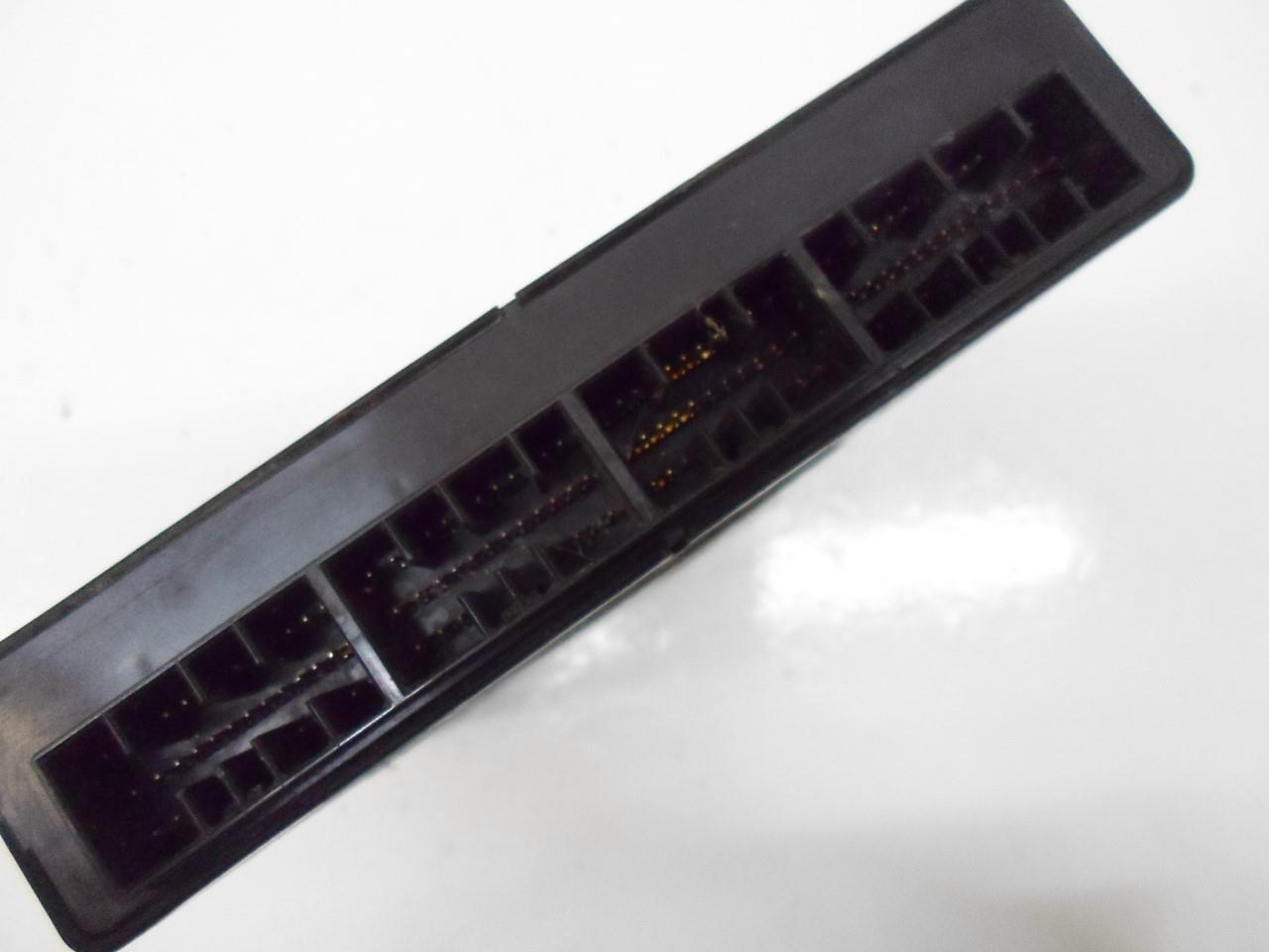 スロットルボディ エンジンコンピューター ワゴンR MH22S スズキ