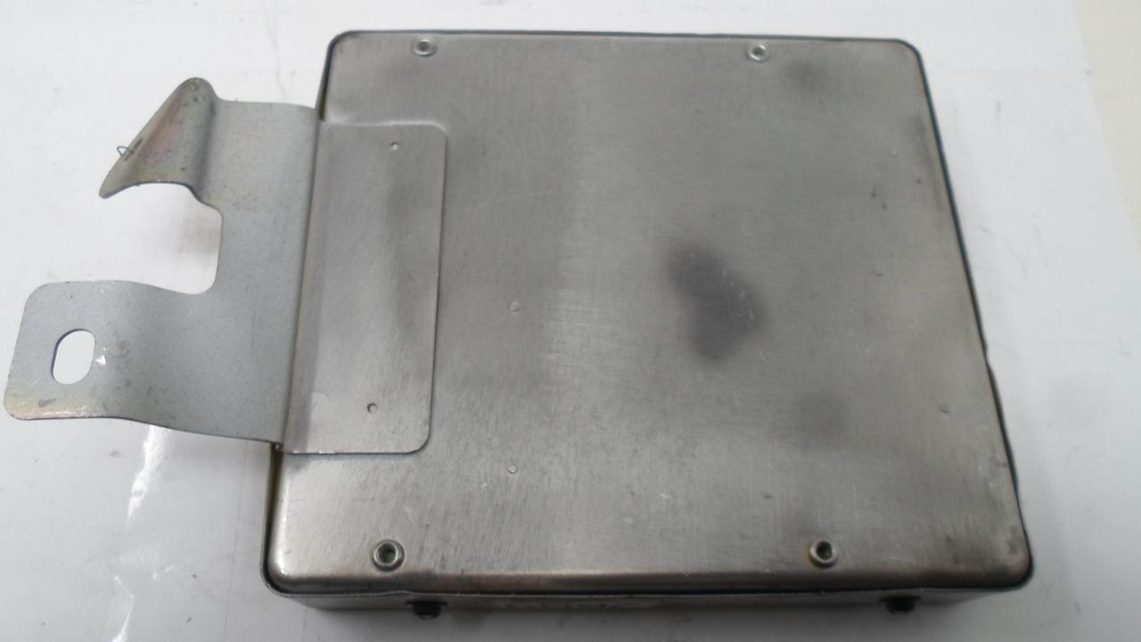 シャンティマシン　snomat ECM AUTO ENGINE COMPUTER MITSUBISHI PICKUP 1987 1988 1989 MD102609 E2T54981