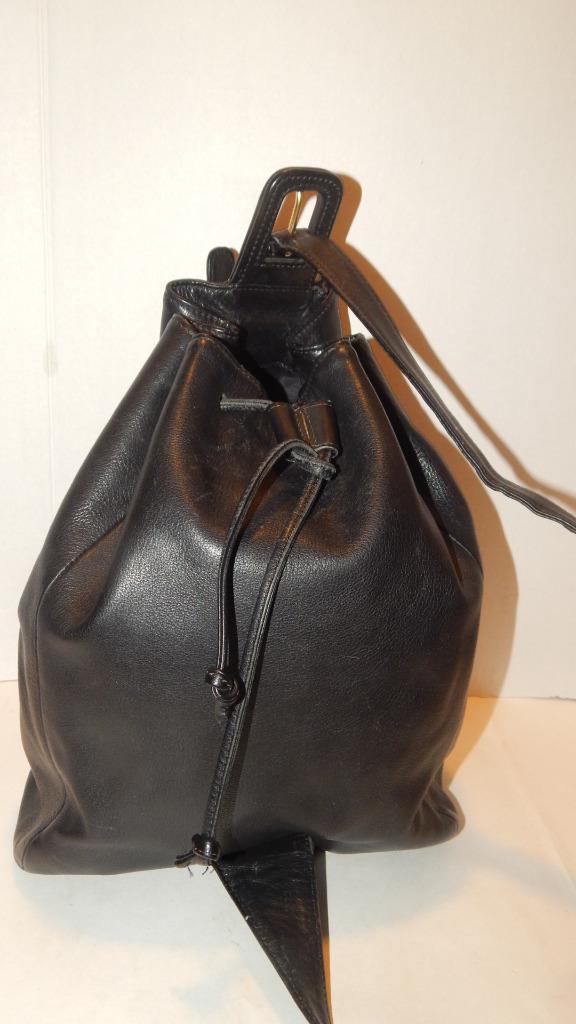 COACH Vintage Black Cowhide Leather FLATIRON Sling Bag Purse Backpack ...