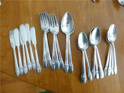 4 FIRST LOVE 1847 Rogers Bros Silverplate Salad Cake Fork ART DECO 6 7//8/"