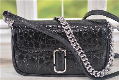 MARC BY MARC JACOBS レザー製黒ショルダーバッグ MARC JACOBS マークジェイコブス ショルダーバッグ ブラック
