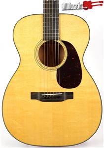 Martin USA Model 00-18 Grand Concert Spruce Top Acoustic Guitar