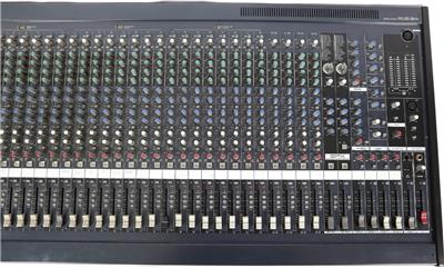 Yamaha MG32/14FX 32-Channel Mixer Mixing Board