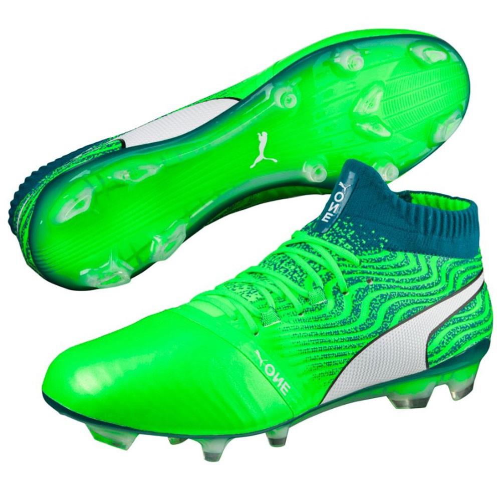 soccer boots size 14